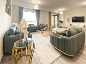 HiGuests - Amazing Family Size Apt in JBR with Pool and Gym, Dubai